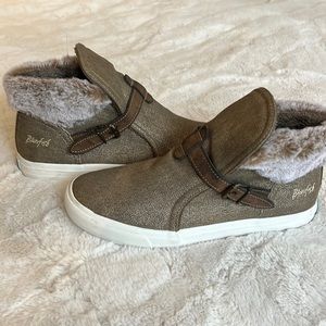 Blowfish sneaker style booties..faux fur insides